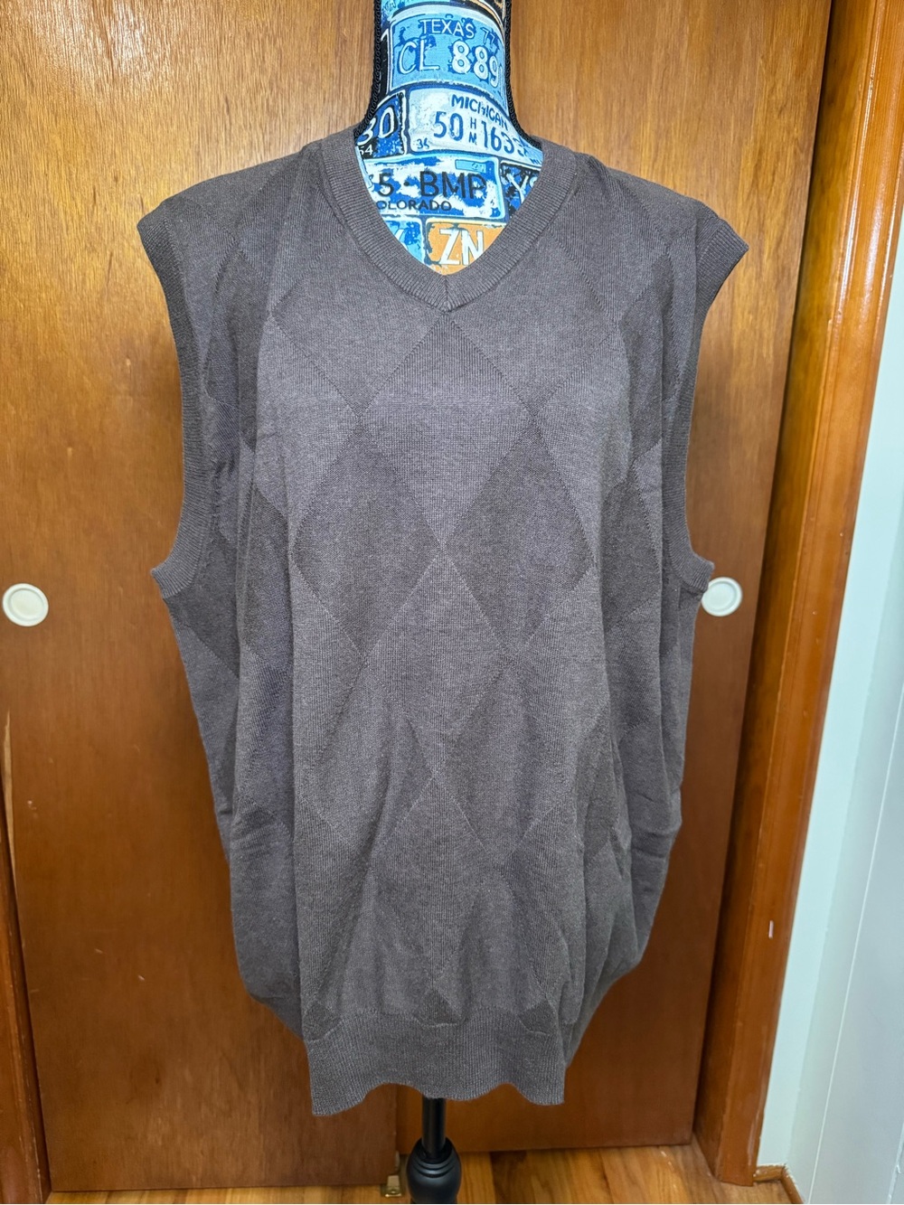 Oscar de la Renta Brown Argyle Knit V-Neck Sweater Vest, Men’s XL